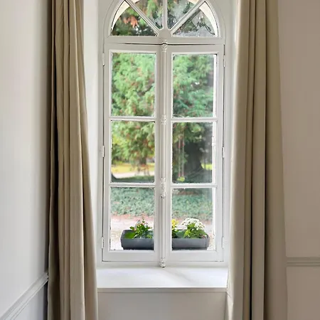 Bed & Breakfast Chateau De Belleaucourt 3*