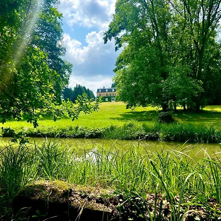ベッド・アンド・ブレックファスト Chateau De Belleaucourt 3*