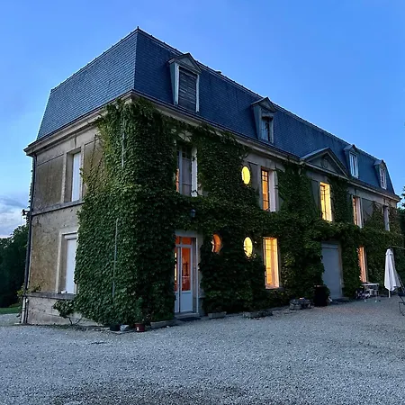 ベッド・アンド・ブレックファスト Chateau De Belleaucourt
