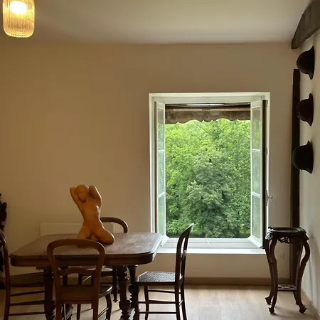 Chateau De Belleaucourt ベッド・アンド・ブレックファスト Coulommes-la-Montagne