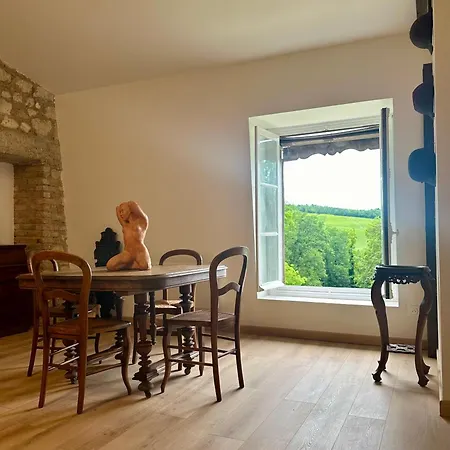 ベッド・アンド・ブレックファスト Chateau De Belleaucourt