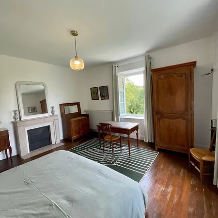 Chateau De Belleaucourt Bed & Breakfast Coulommes-la-Montagne