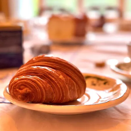 Chateau De Belleaucourt Bed & Breakfast 3*